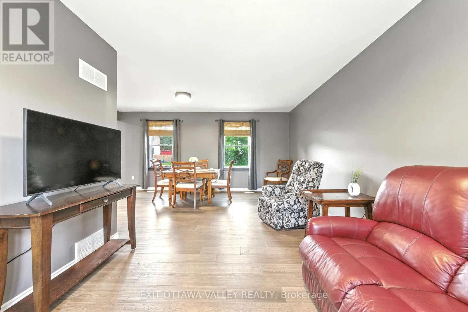49 GLENDALE AVENUE