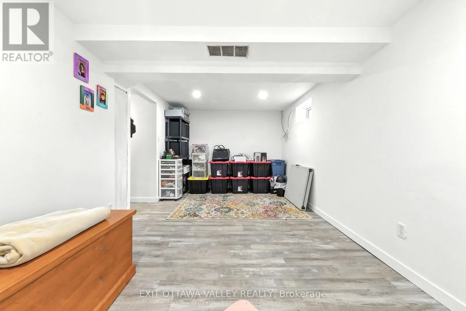 49 GLENDALE AVENUE