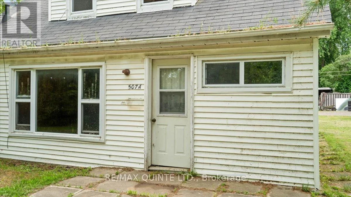507 DUNDAS STREET W