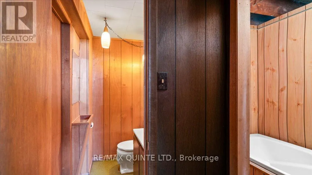 507 DUNDAS STREET W