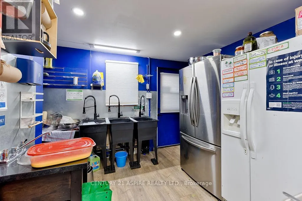 53 PEMBROKE STREET W