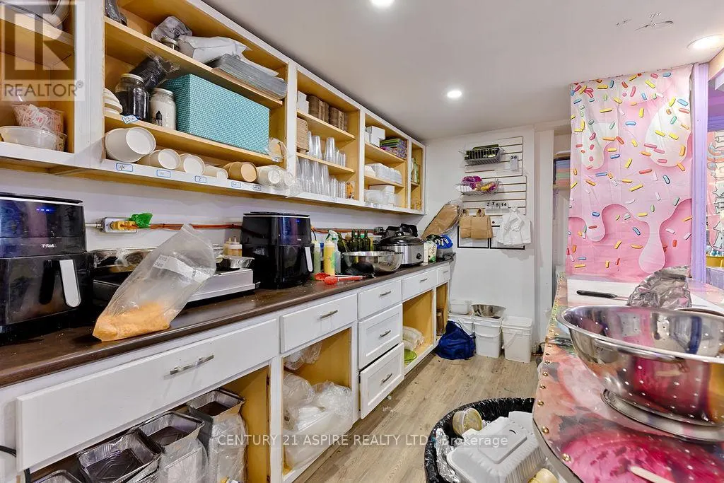 53 PEMBROKE STREET W