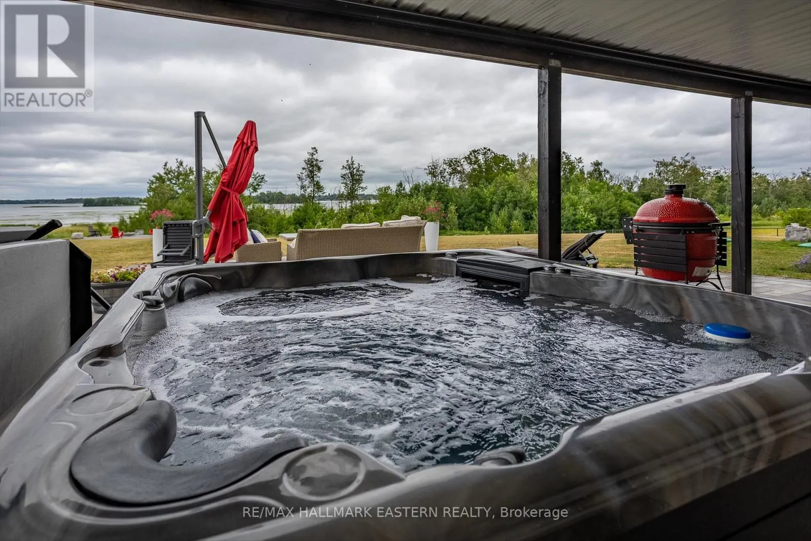 35 LAKEVIEW CRESCENT