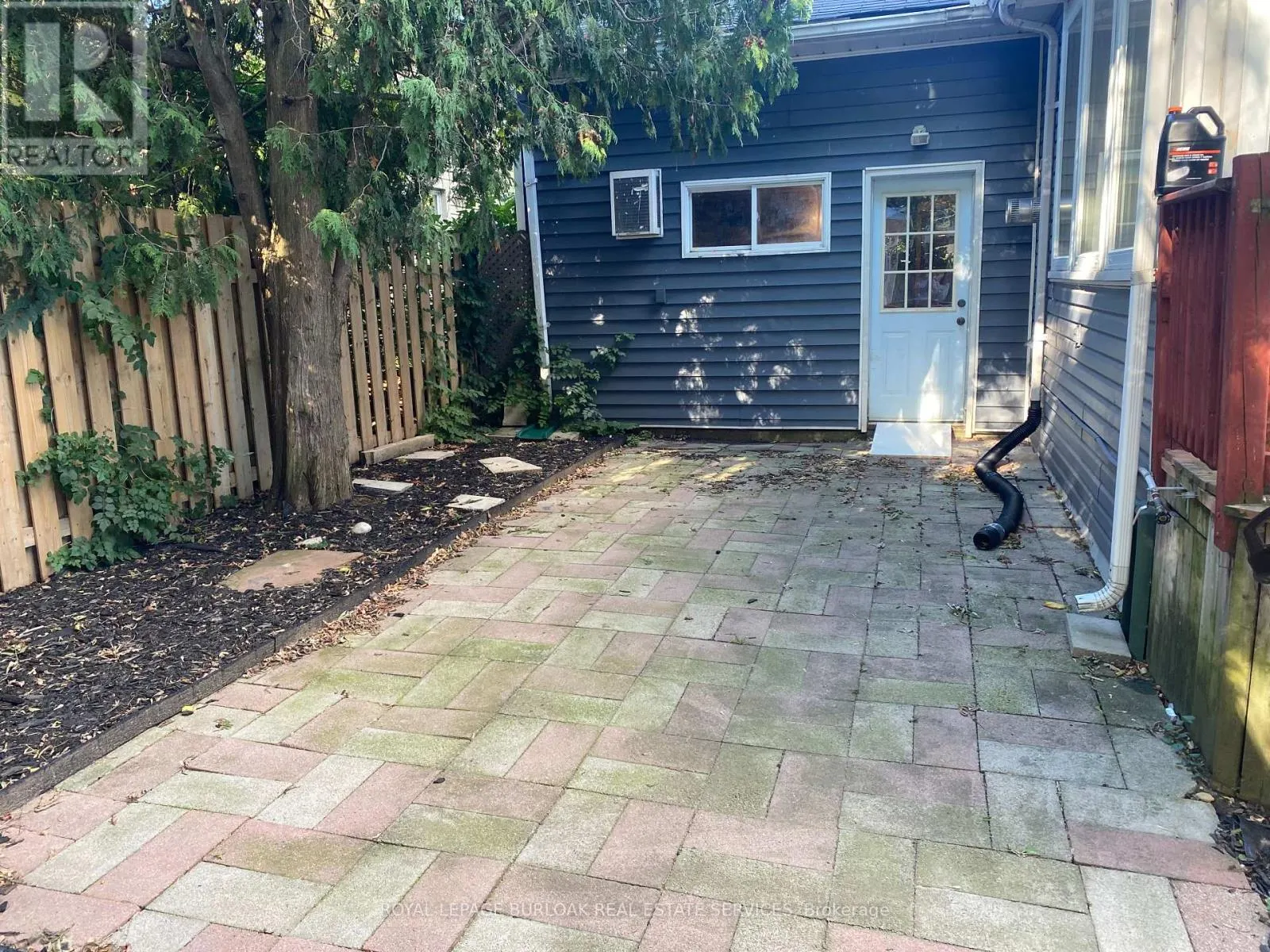 40 KERMAN AVENUE