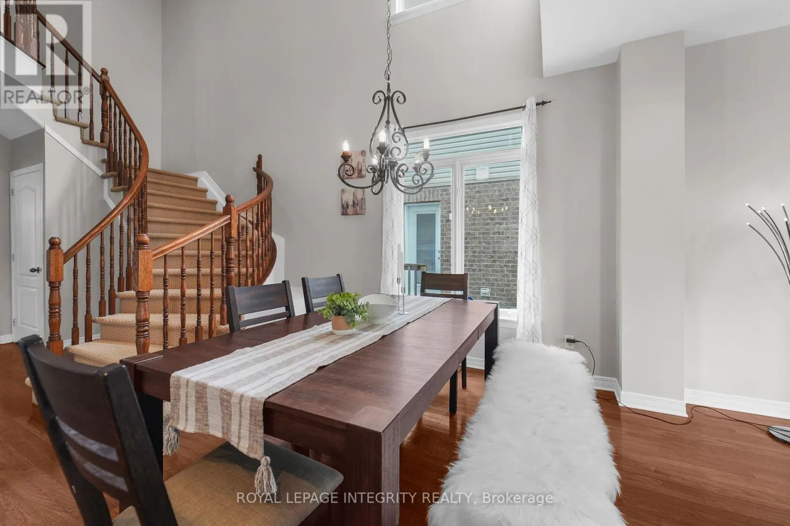 4463 SHORELINE DRIVE