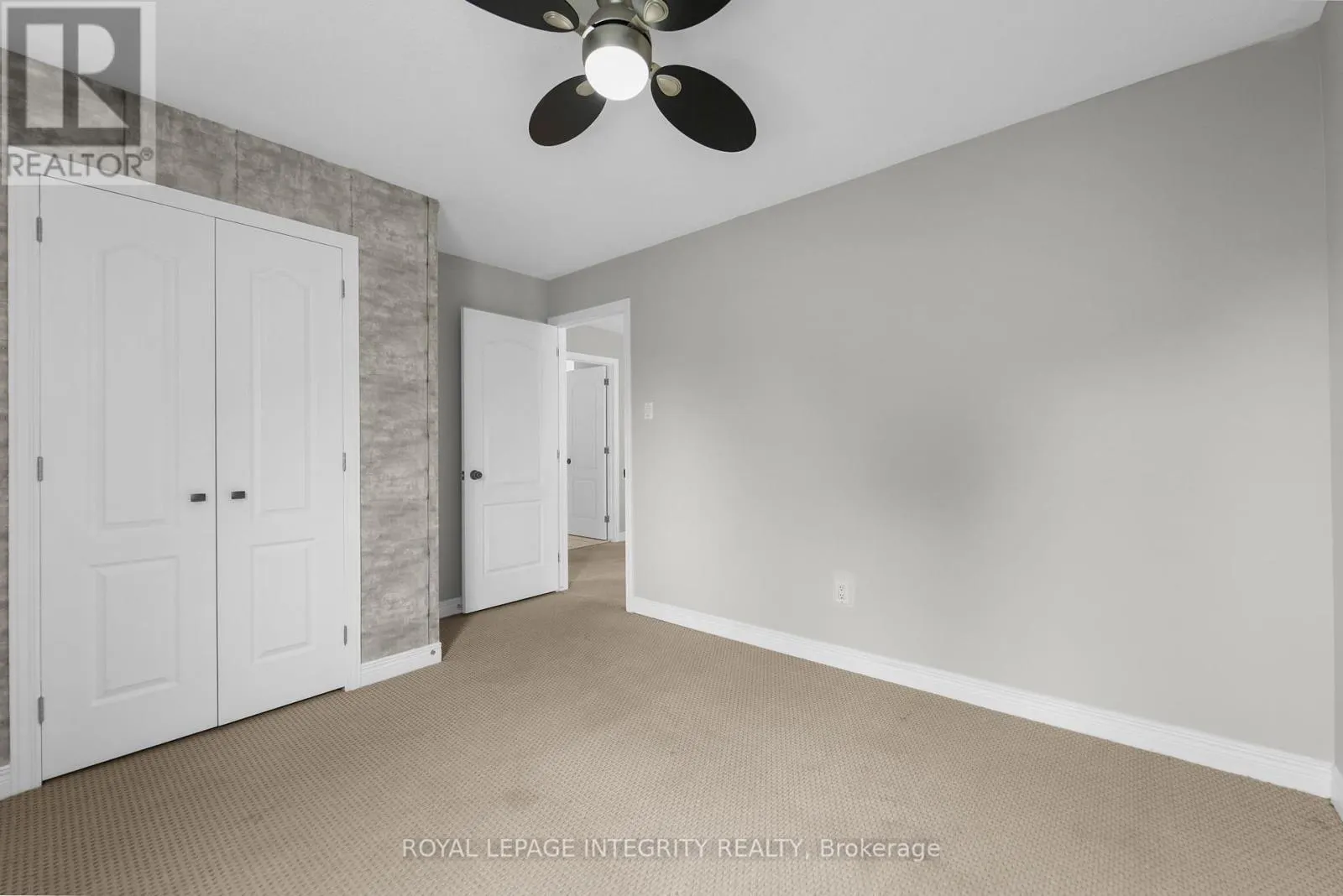 4463 SHORELINE DRIVE