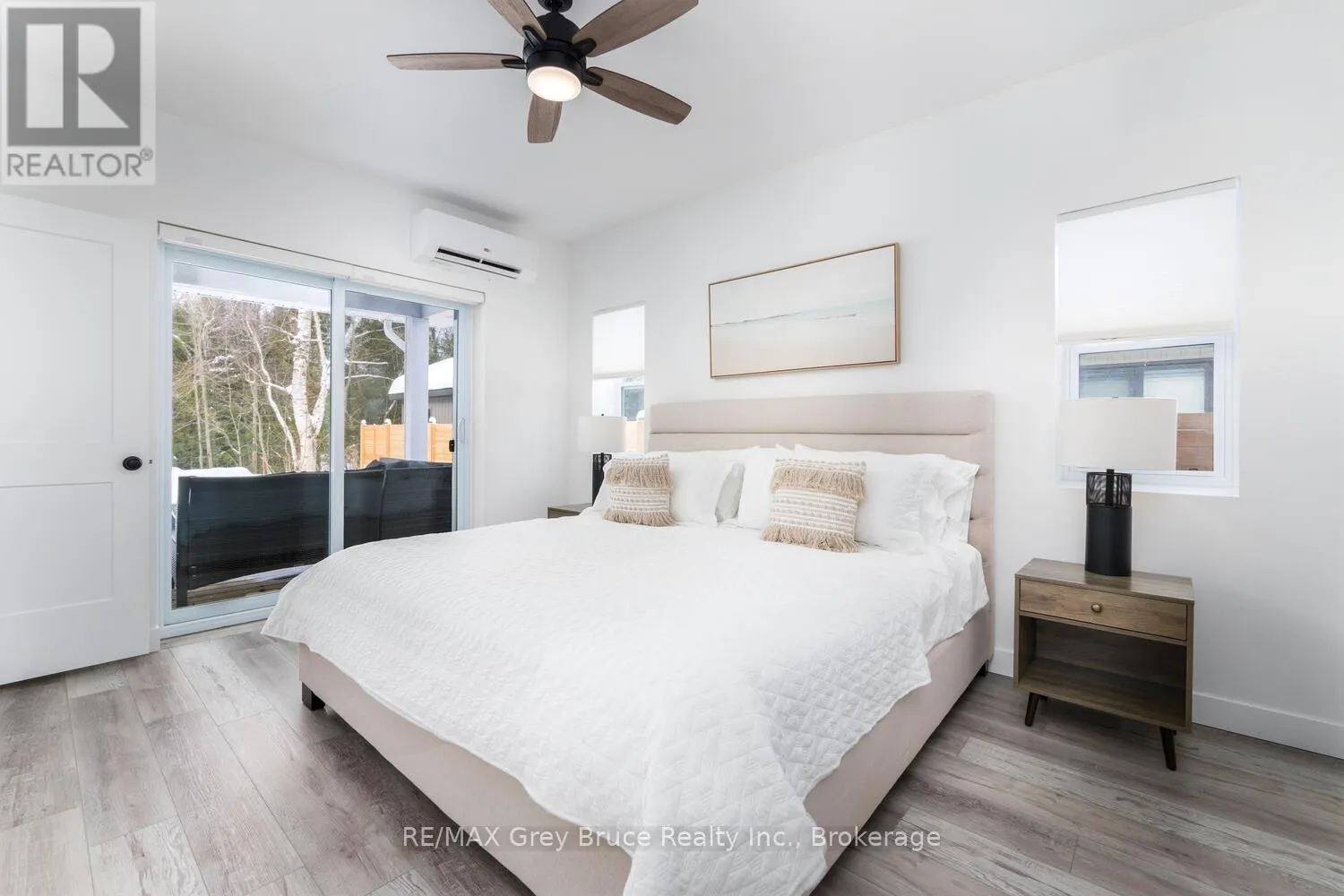 32 SOUTHAMPTON PARKWAY