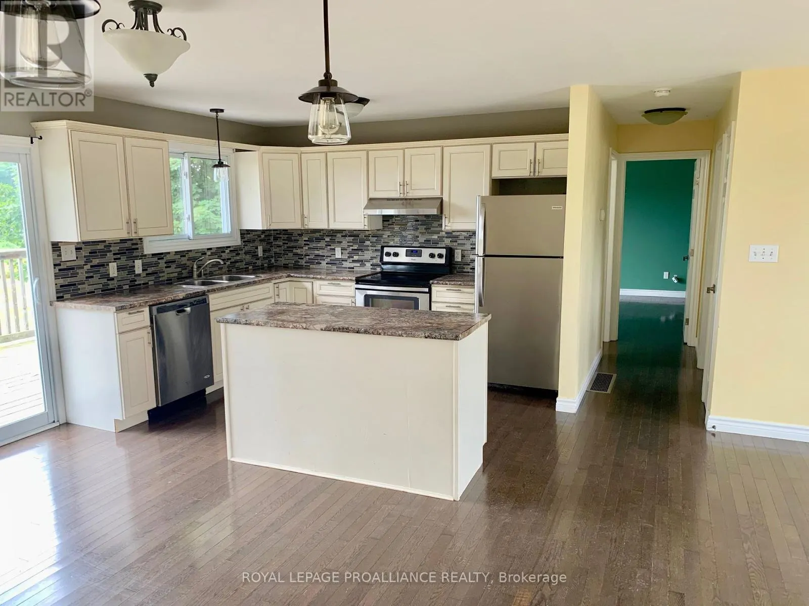 19185 LOYALIST PARKWAY