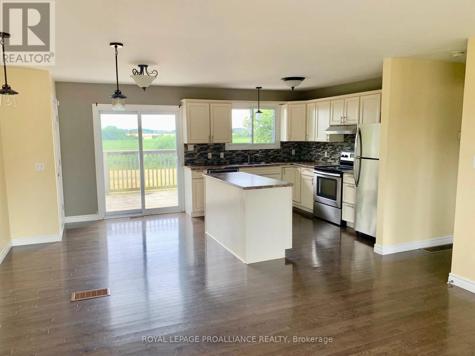 19185 LOYALIST PARKWAY