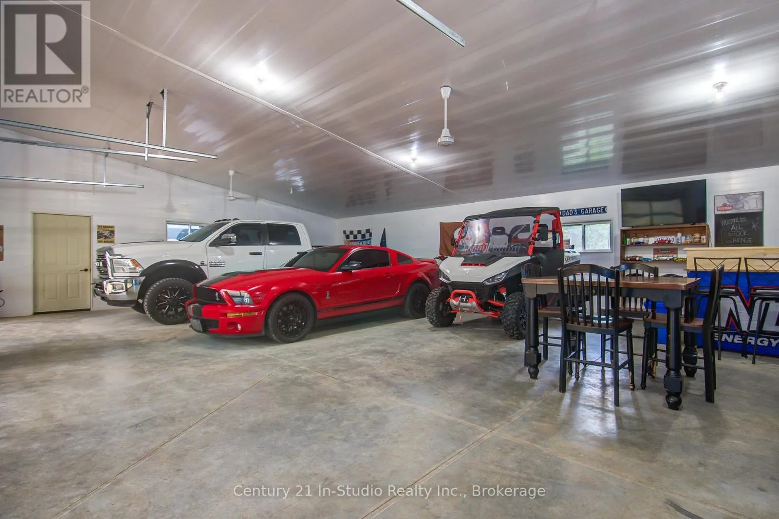 16 PETER STREET
