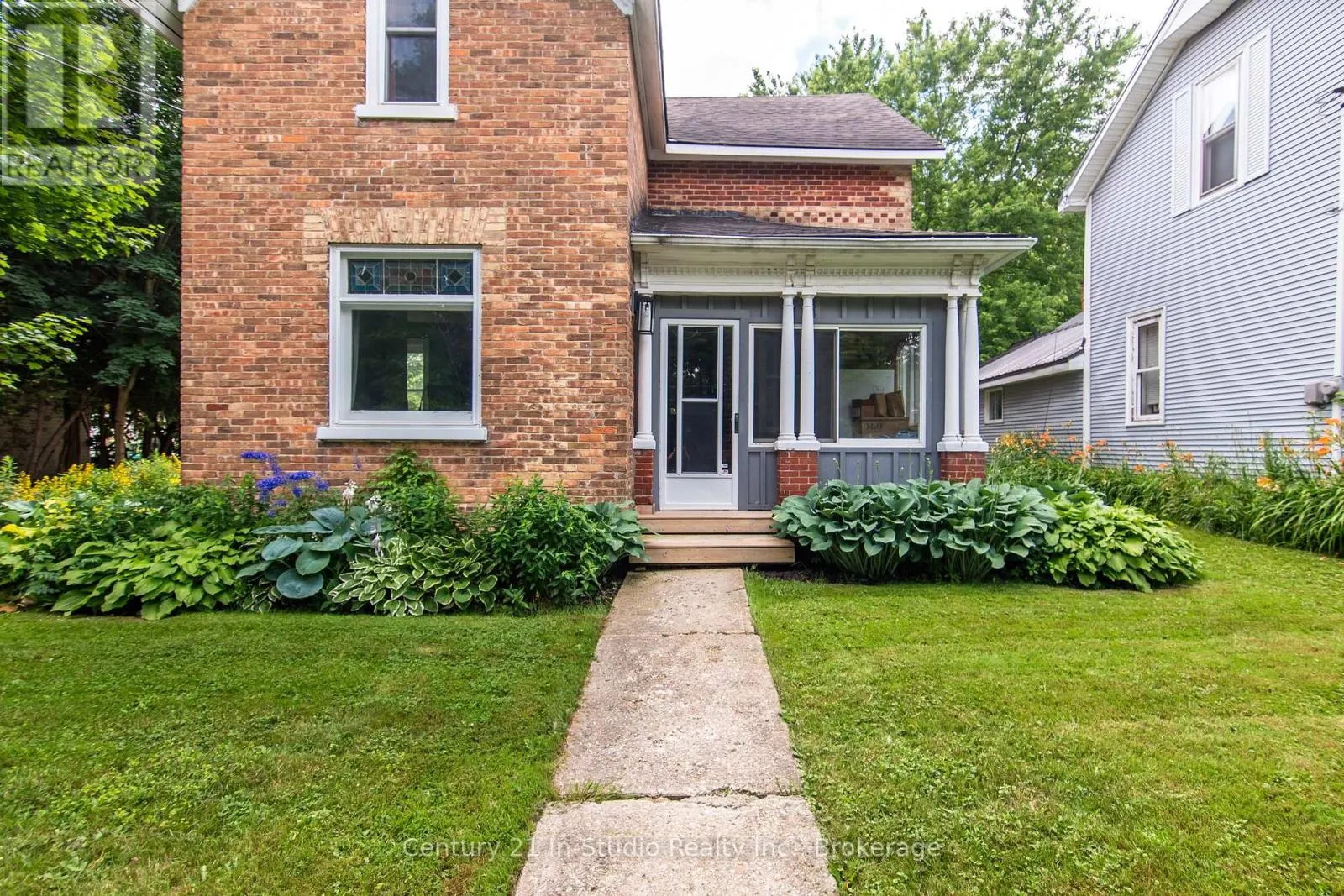 16 PETER STREET