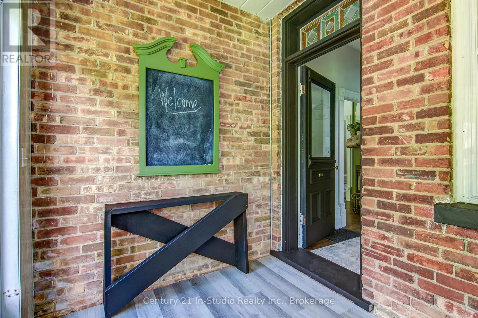 16 PETER STREET