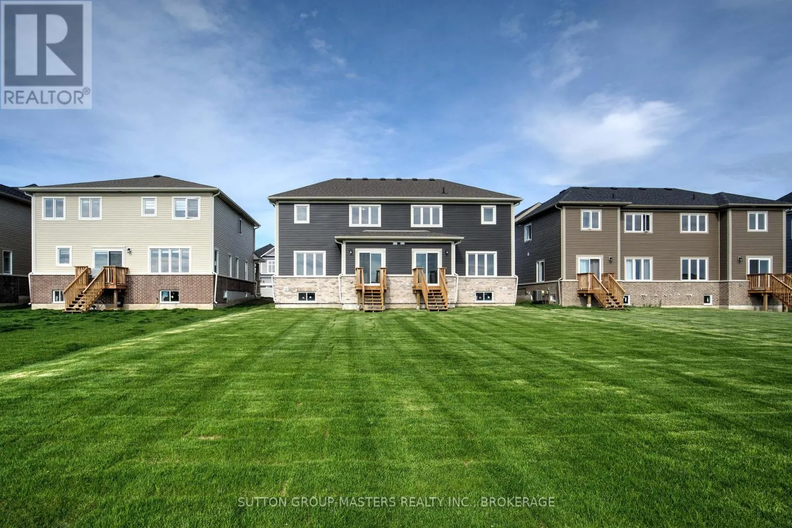 54 GOLF LINKS DRIVE