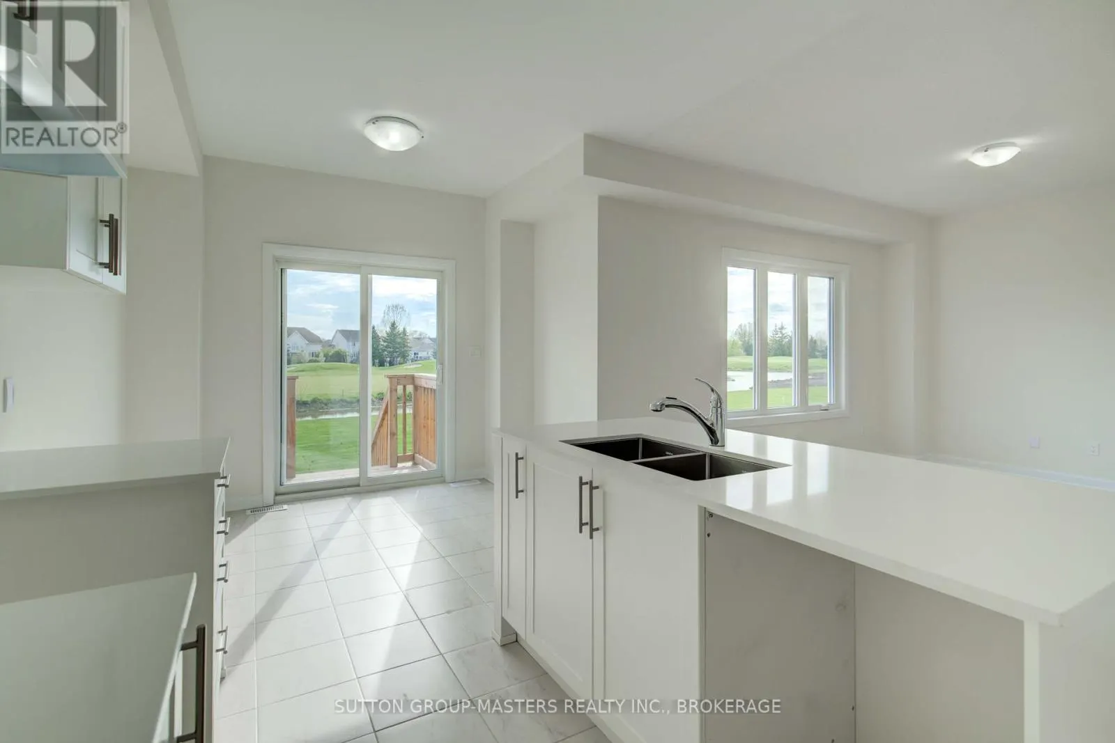 54 GOLF LINKS DRIVE
