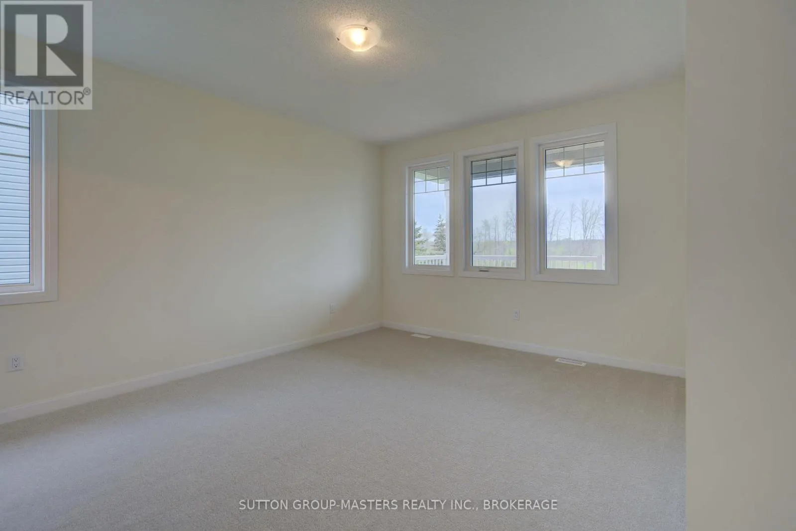 160 COUNTRY CLUB DRIVE