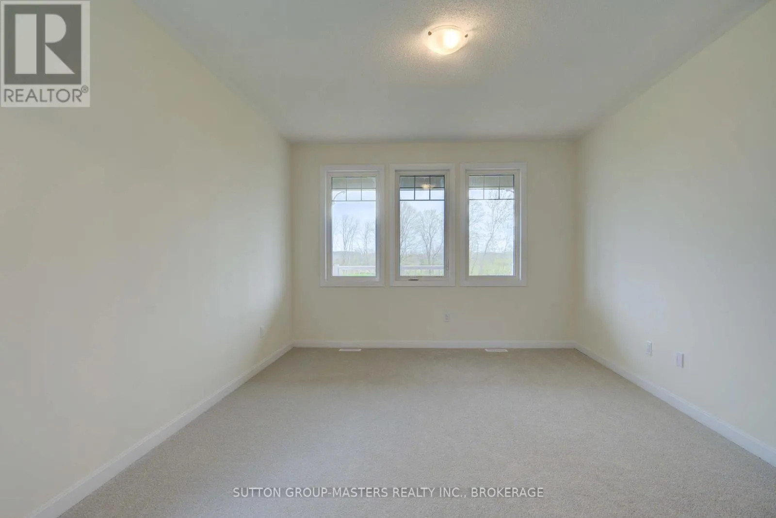 160 COUNTRY CLUB DRIVE