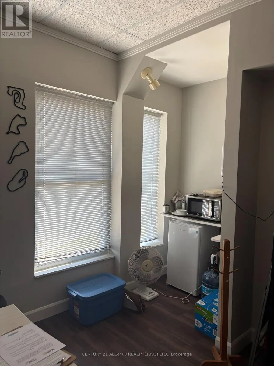 1F - 609 WILLIAM STREET, #1F
