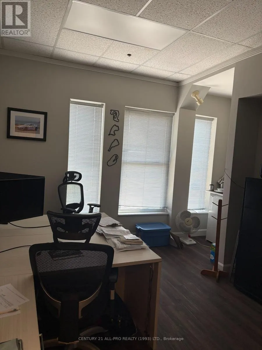 1F - 609 WILLIAM STREET, #1F