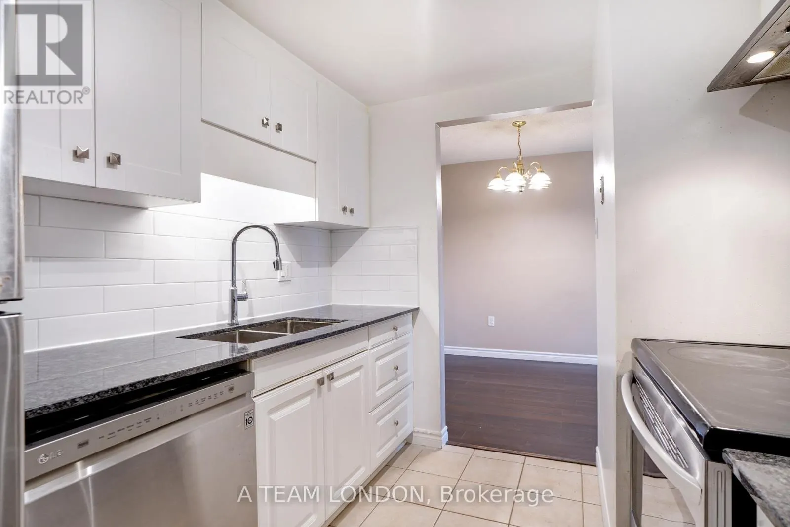 407 - 155 KENT STREET, #407