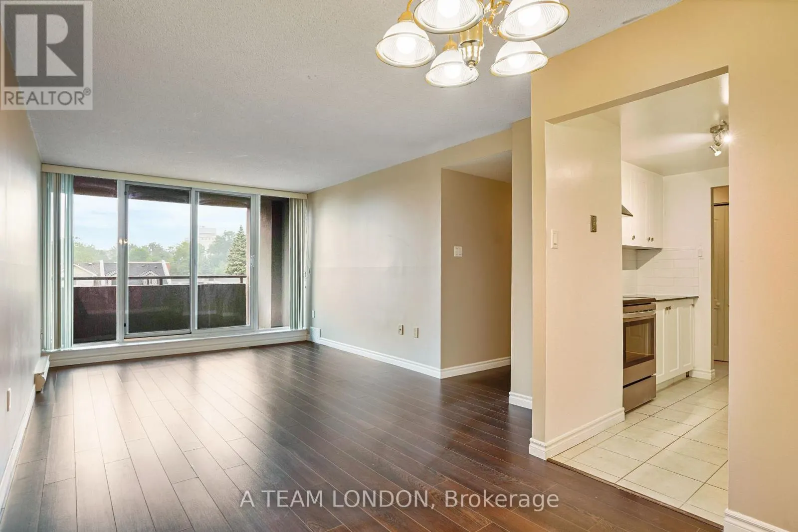 407 - 155 KENT STREET, #407