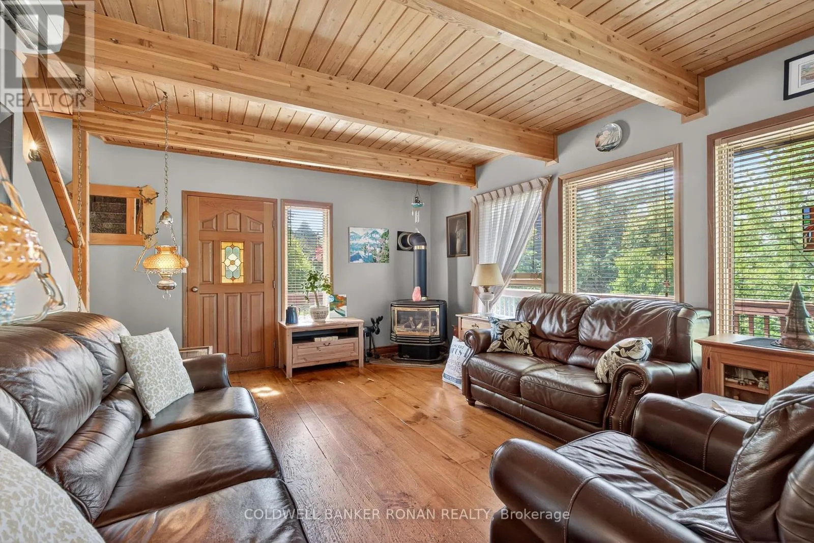 20 MOUNTAINVIEW ROAD