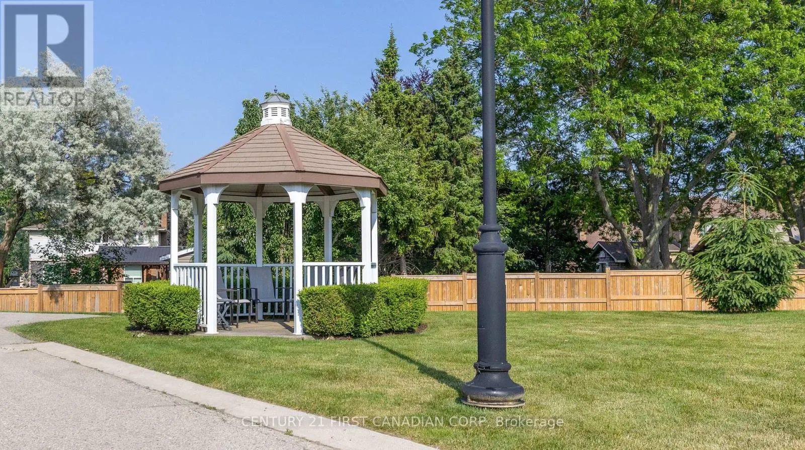 18 - 20 WINDERMERE PLACE, #18