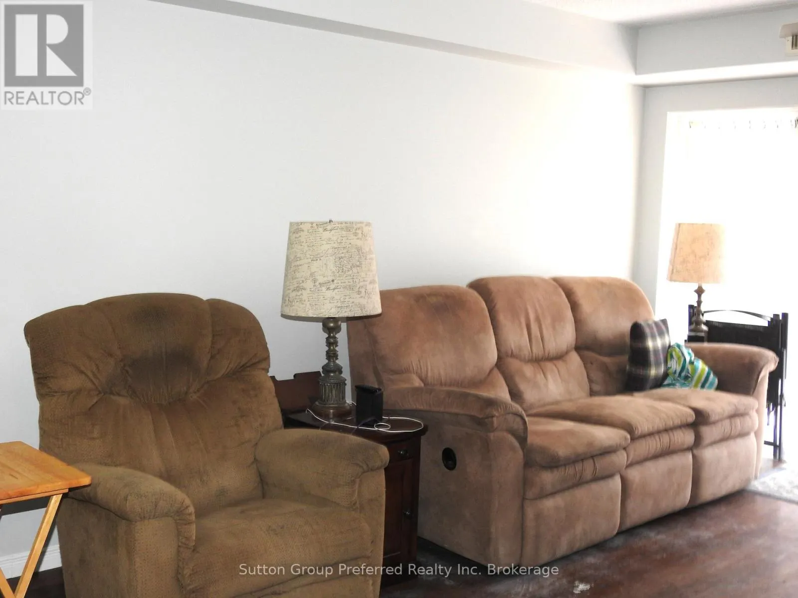 102 - 163 FERGUSON AVENUE, #102