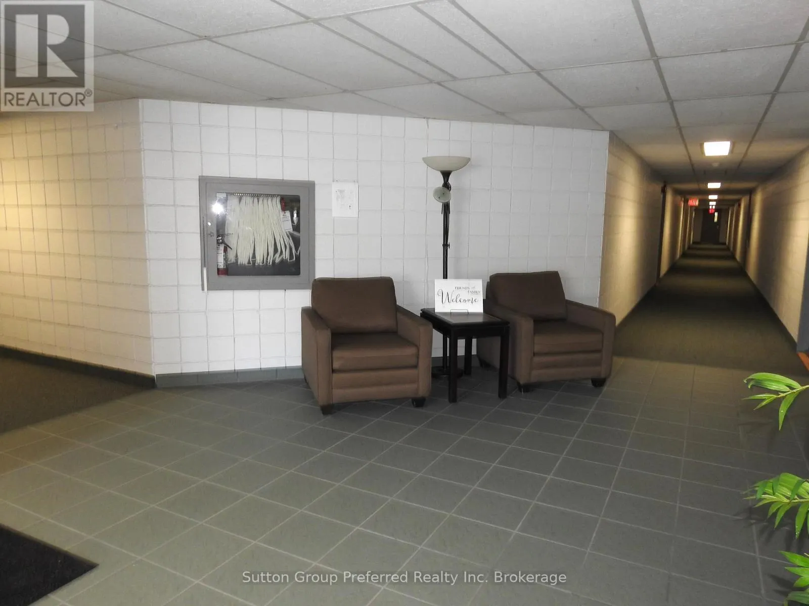 102 - 163 FERGUSON AVENUE, #102