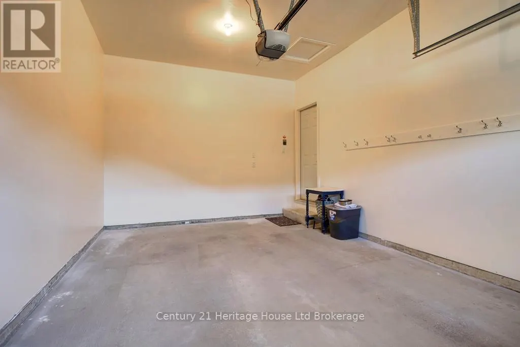30 - 500 LAKEVIEW DRIVE, #30