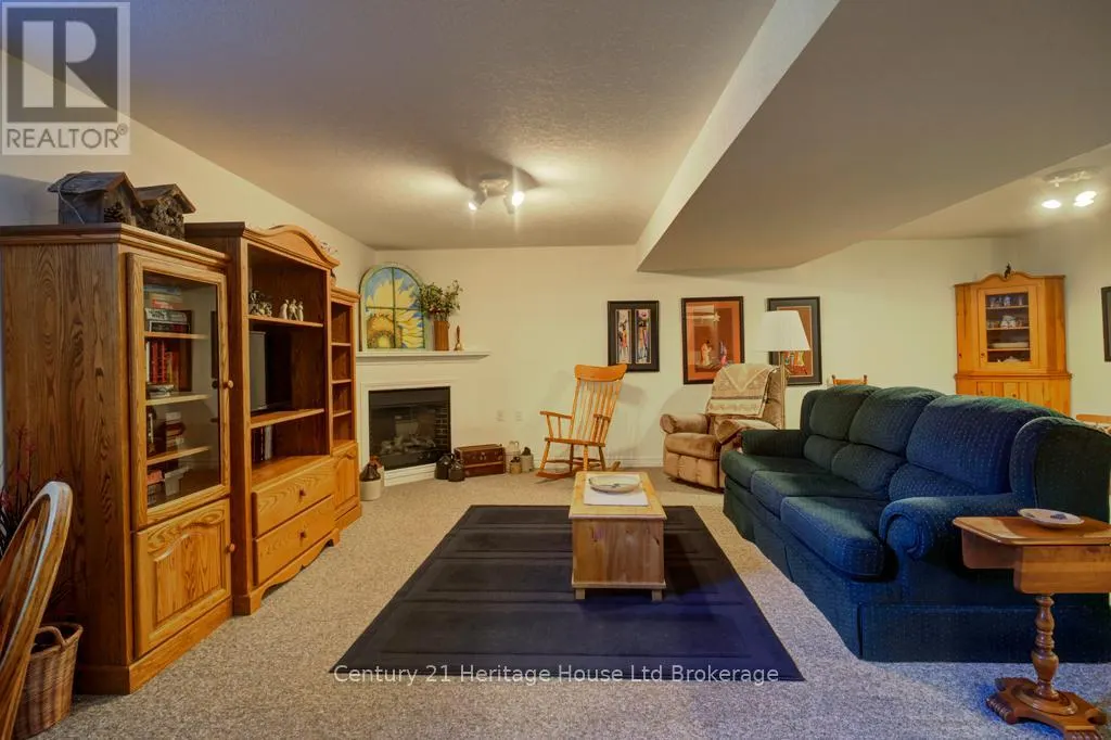 30 - 500 LAKEVIEW DRIVE, #30