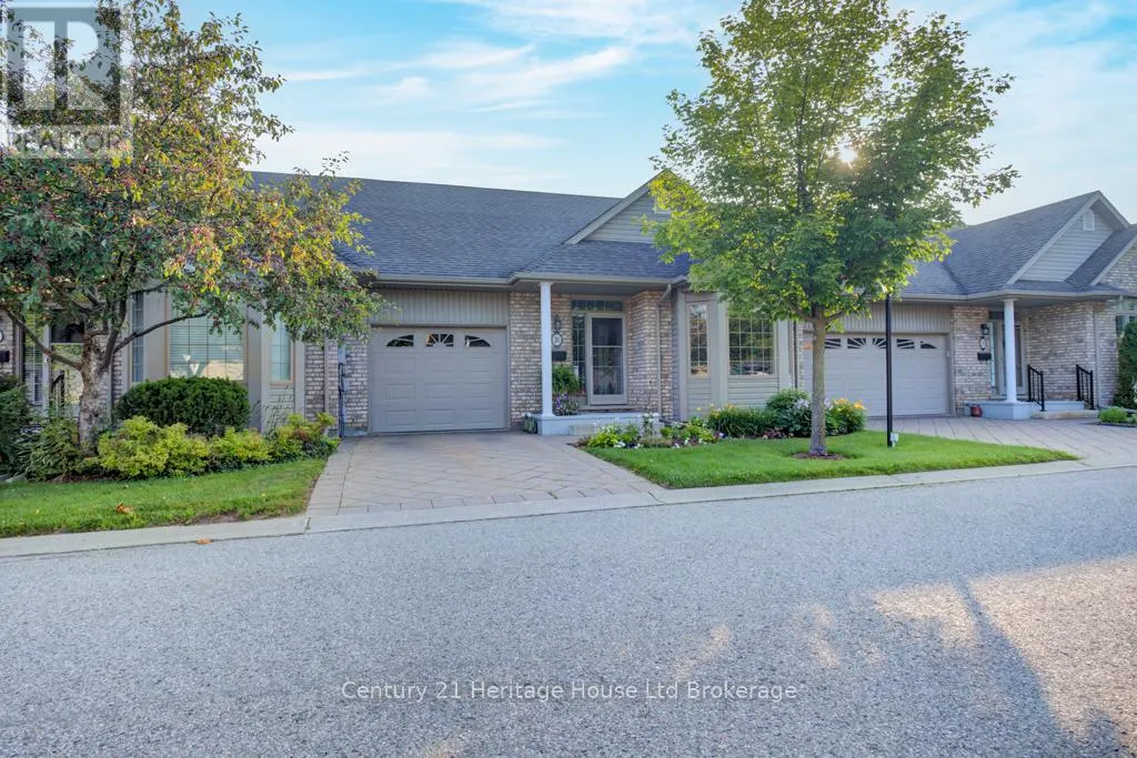 30 - 500 LAKEVIEW DRIVE, #30