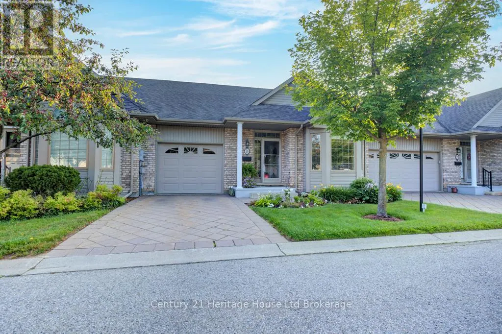 30 - 500 LAKEVIEW DRIVE, #30