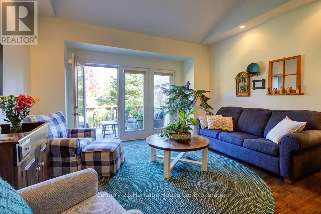 30 - 500 LAKEVIEW DRIVE, #30