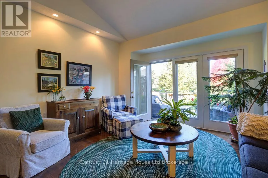 30 - 500 LAKEVIEW DRIVE, #30