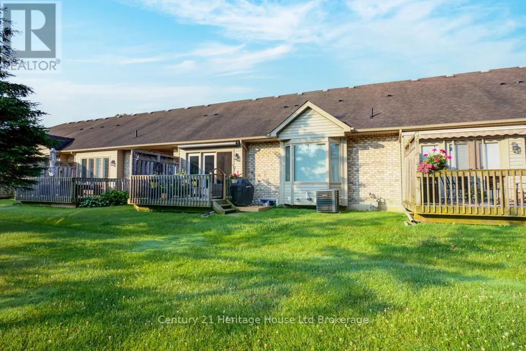 30 - 500 LAKEVIEW DRIVE, #30