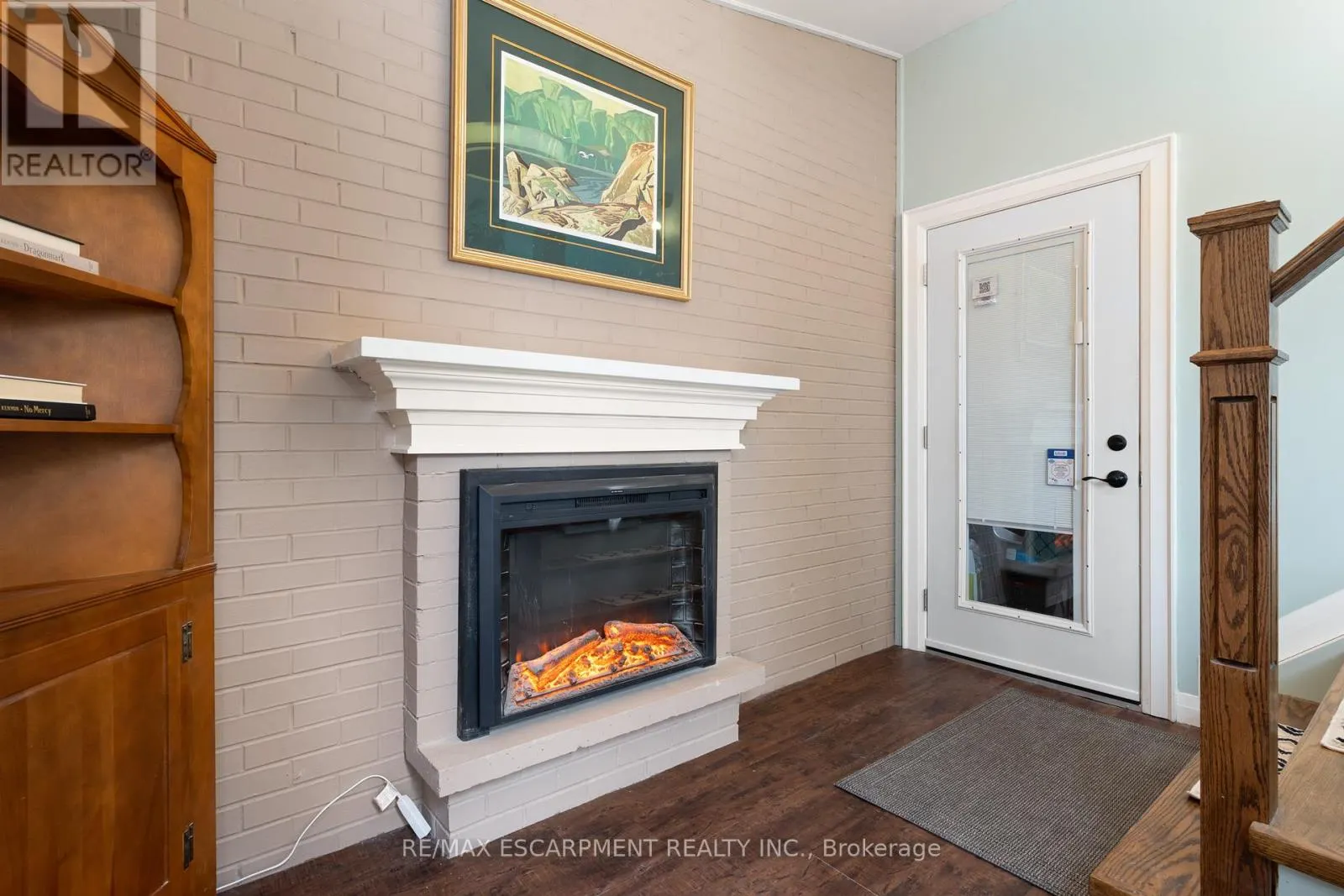 18 FLANDERS AVENUE