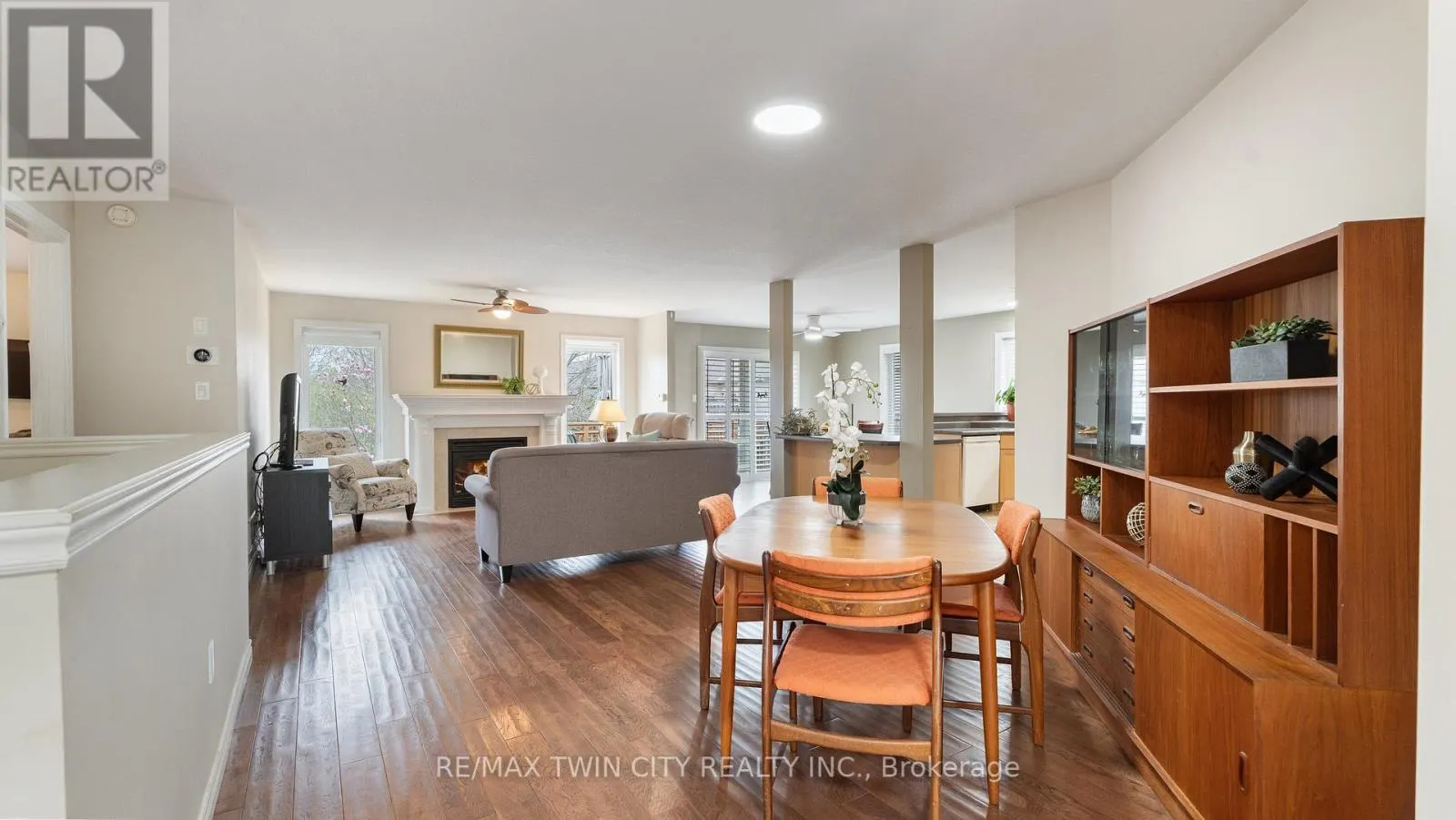 22 COBBLESTONE DRIVE