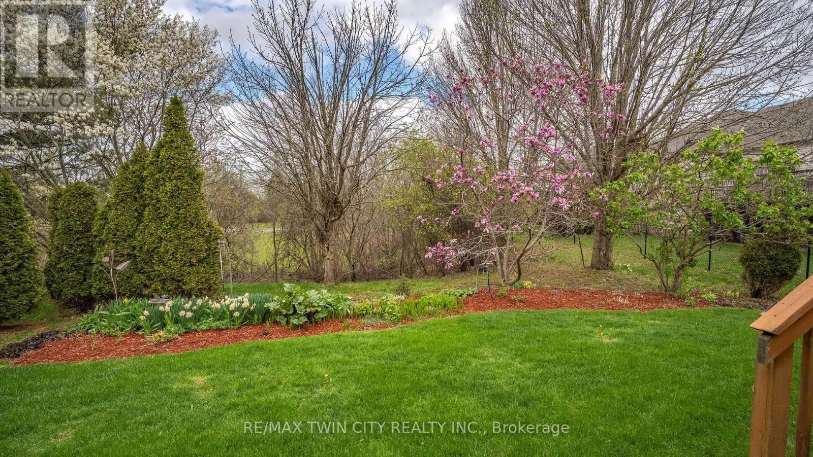 22 COBBLESTONE DRIVE