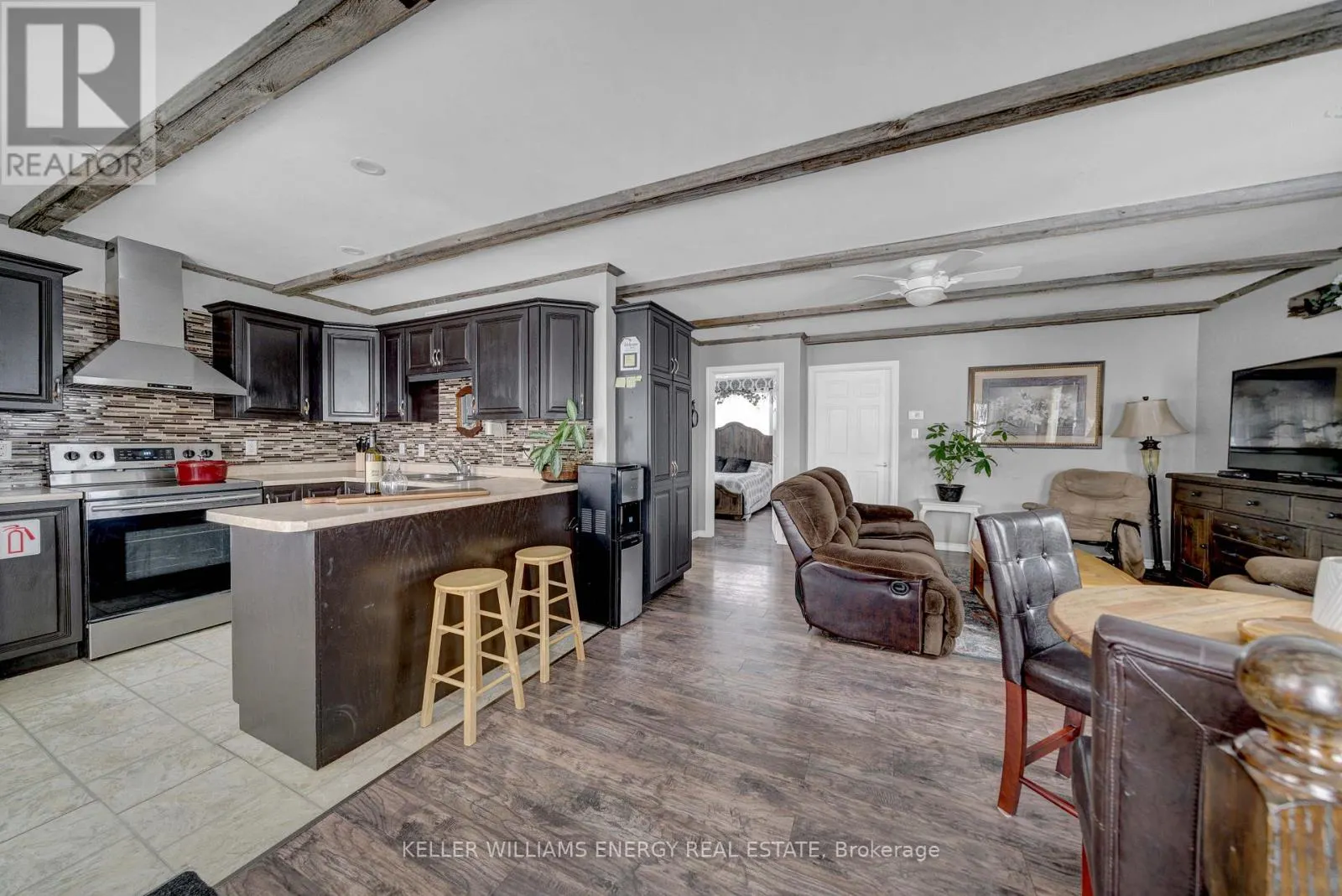 516 ALLISON ROAD