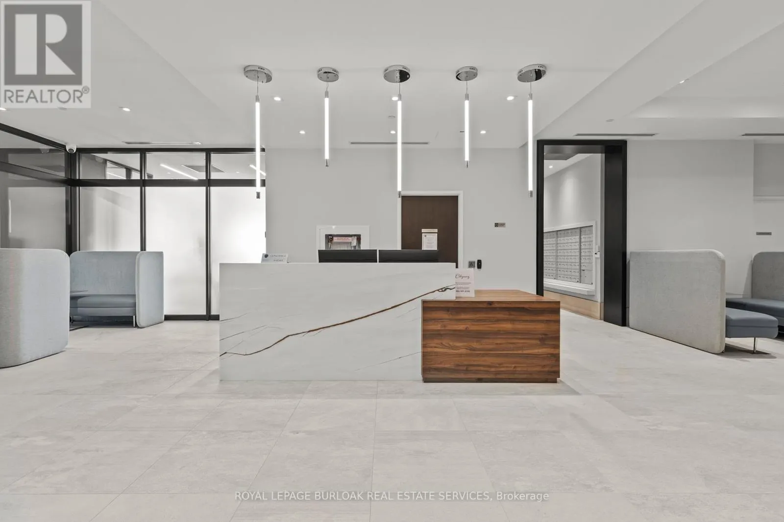 312 - 385 WINSTON ROAD