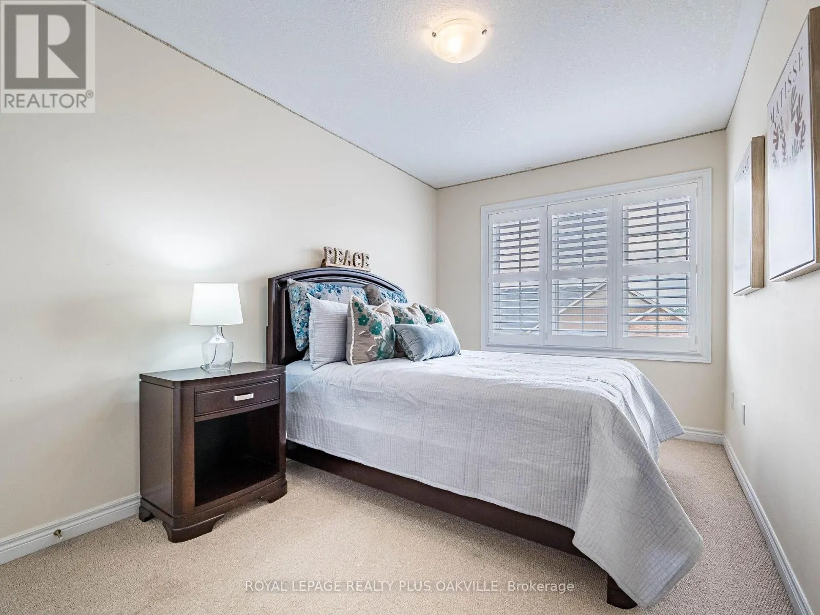 12 - 54 NISBET BOULEVARD