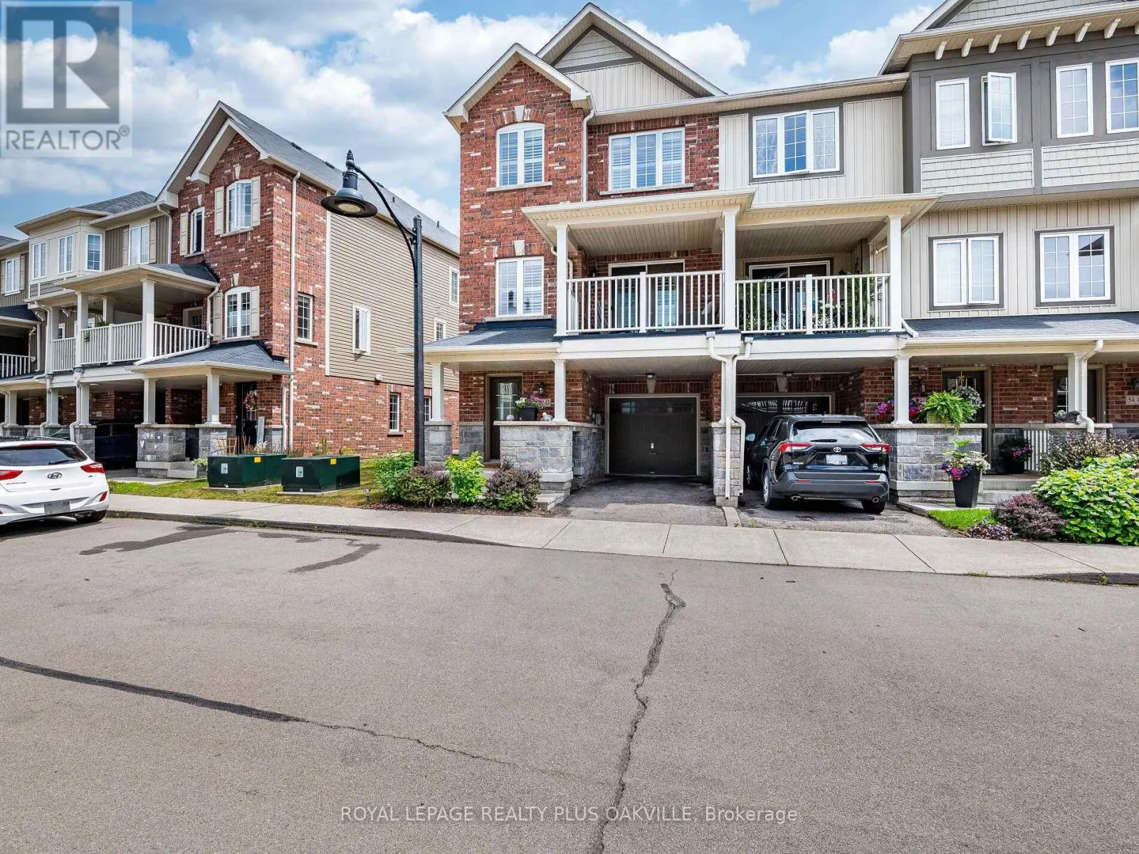 12 - 54 NISBET BOULEVARD