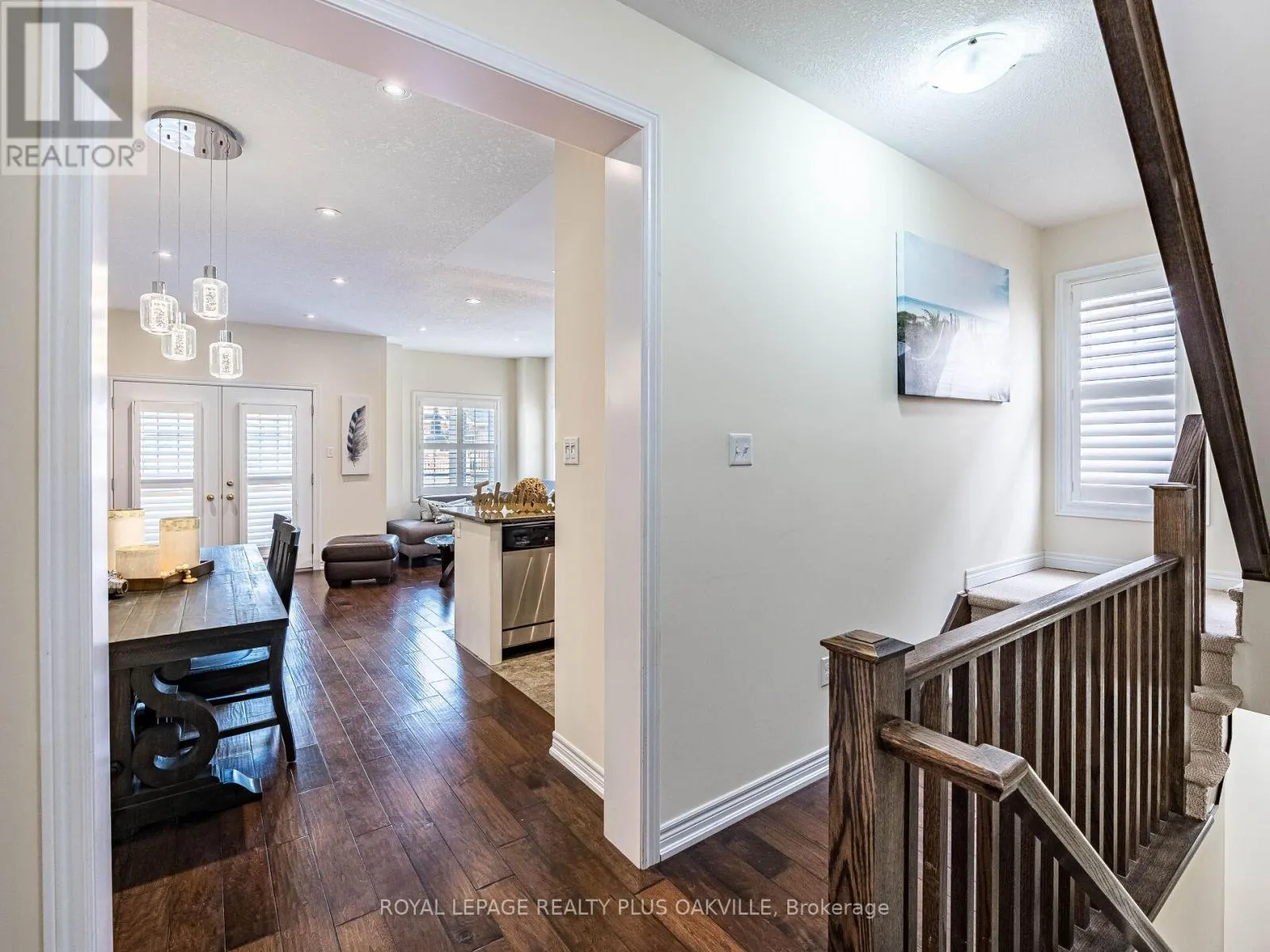 12 - 54 NISBET BOULEVARD