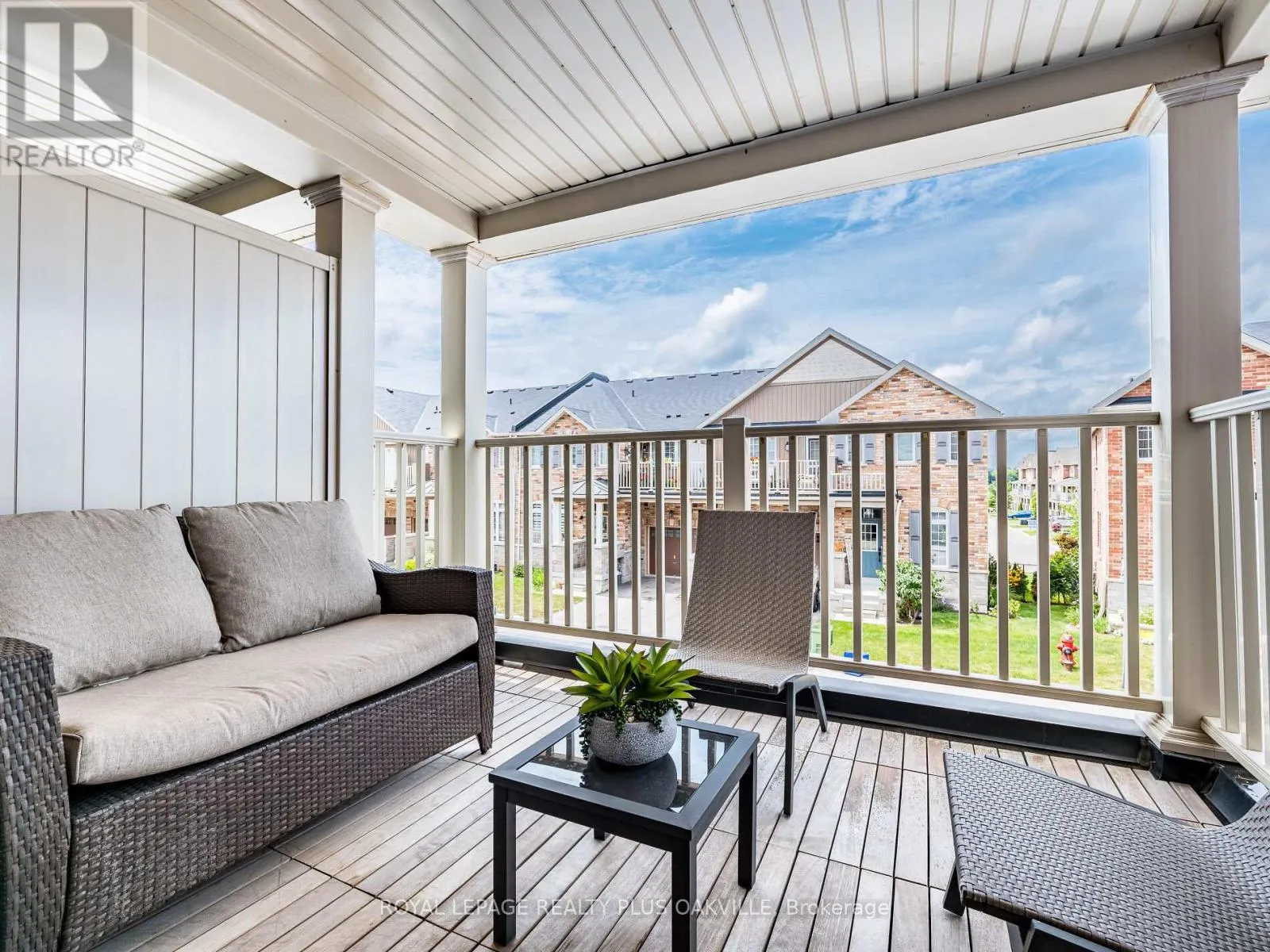 12 - 54 NISBET BOULEVARD