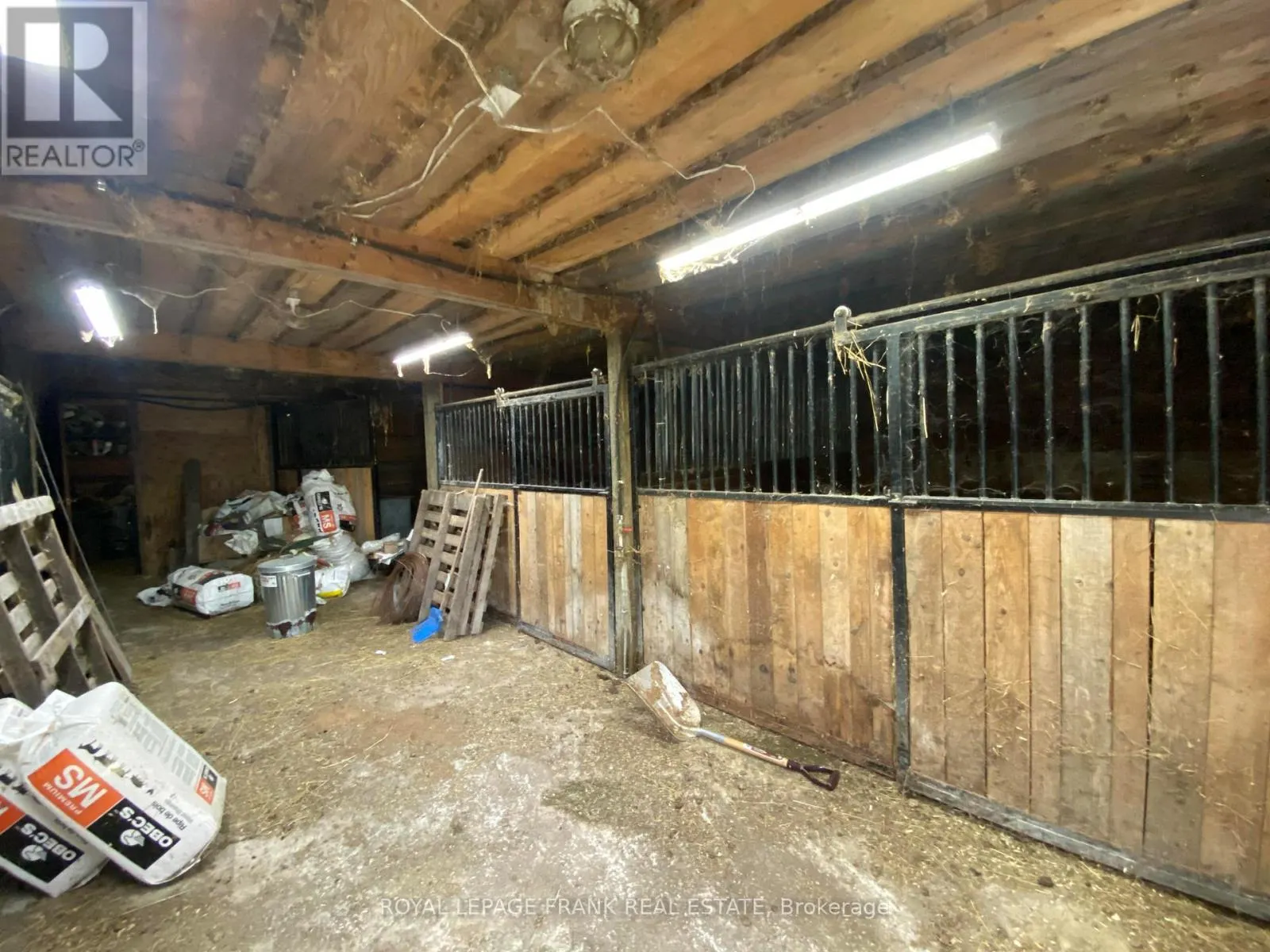 2432 B COUNTY ROAD 8 S
