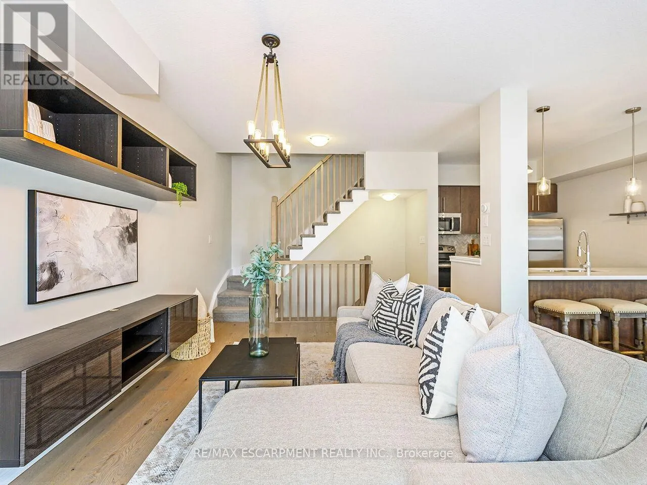 84 - 515 WINSTON ROAD