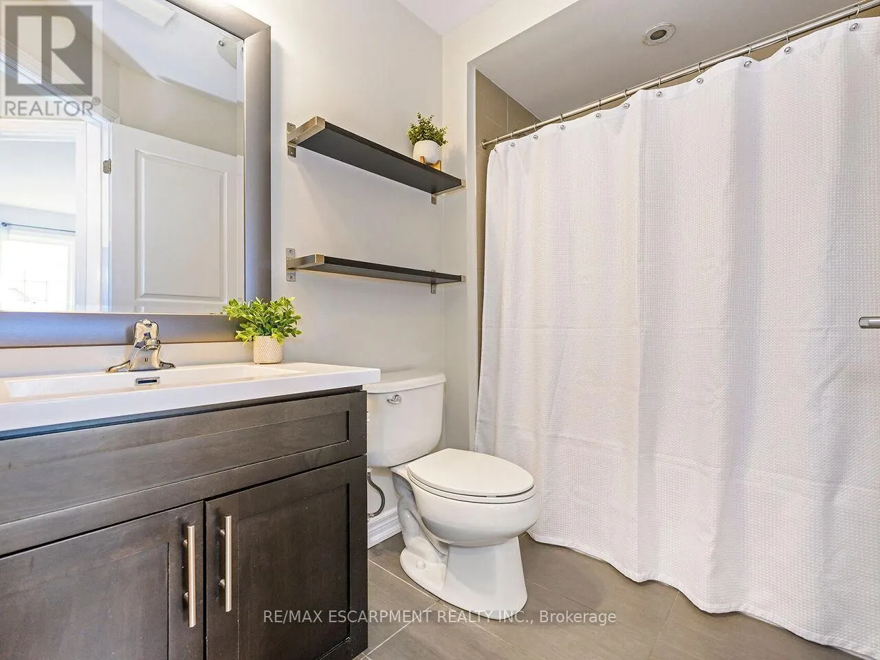 84 - 515 WINSTON ROAD