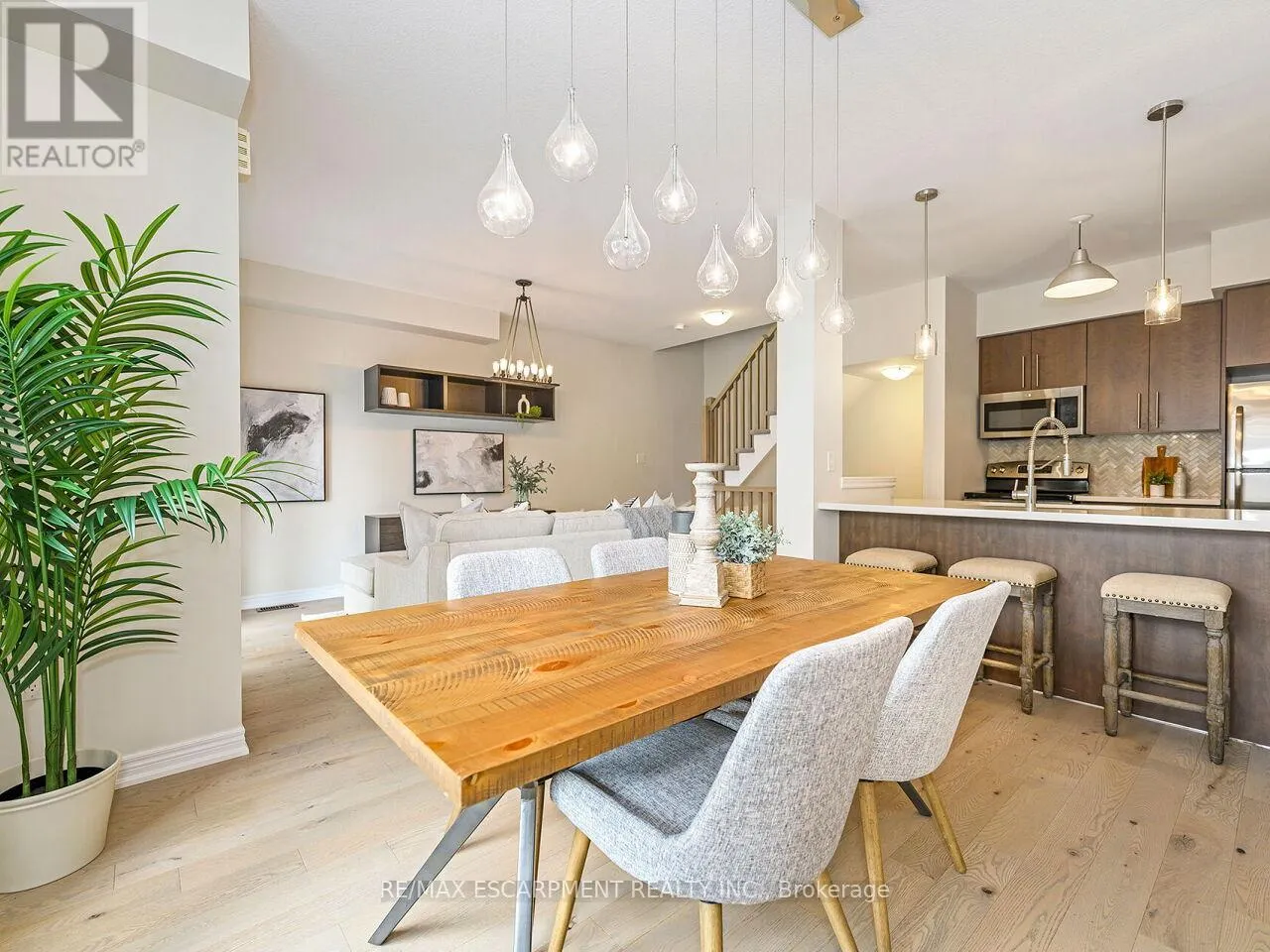 84 - 515 WINSTON ROAD