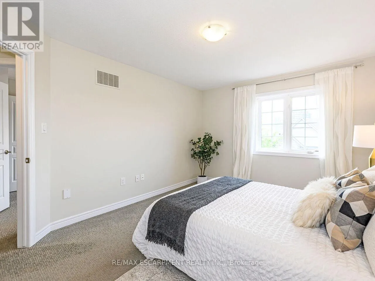 84 - 515 WINSTON ROAD
