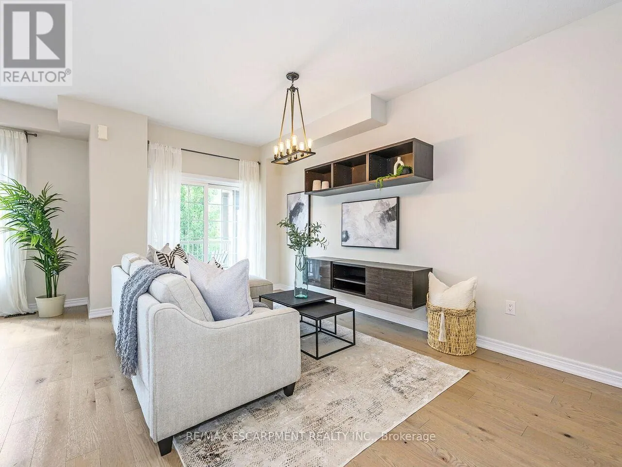 84 - 515 WINSTON ROAD